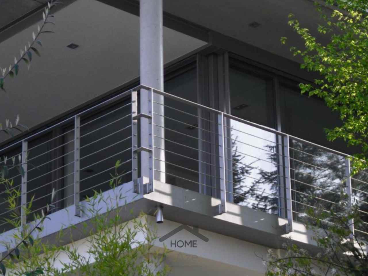 نصب حصار دور بالکن