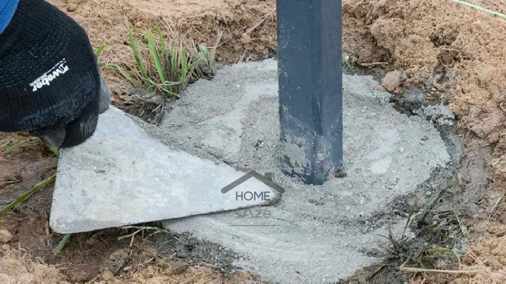 استفاده از بتن برای کشیدن فنس دور باغ