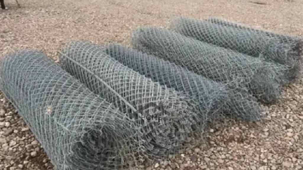 استفاده از توری مناسب فنس کشی دور زمین