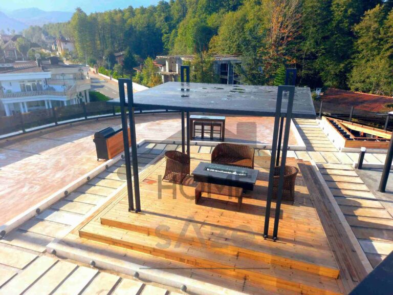 آلاچیق در روف گاردن