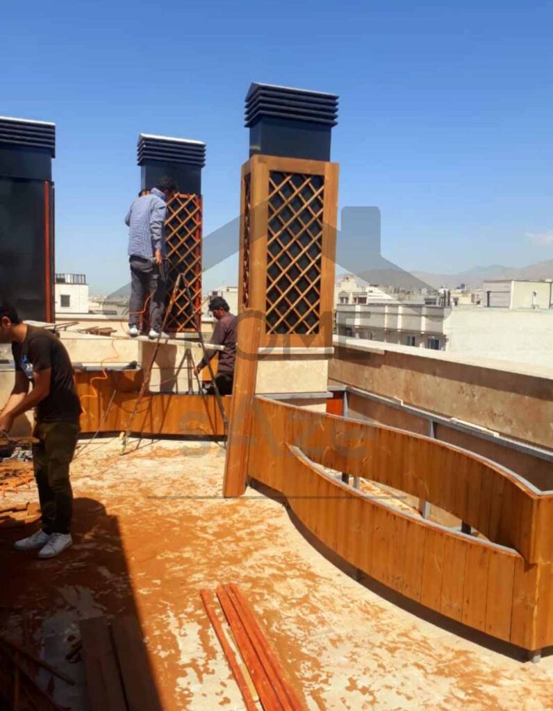 تیم اجرایی هوم سازه در حال ساخت روف گاردن